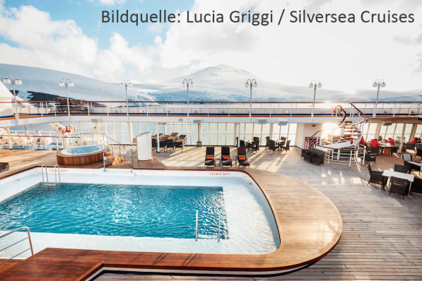 Pool Deck an Bord der Silver Cloud von Silversea Cruises